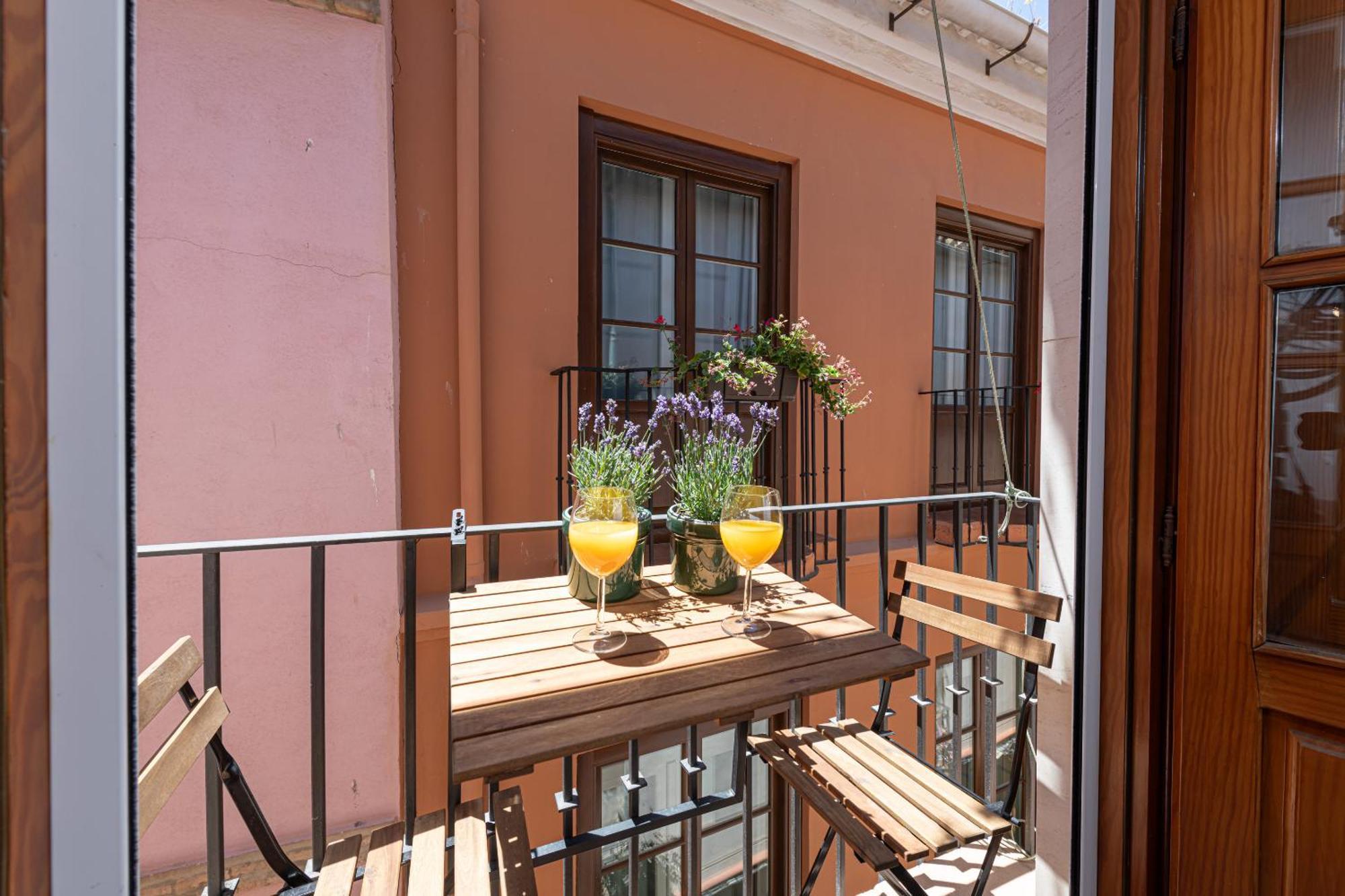 Iloftmalaga City Center Экстерьер фото